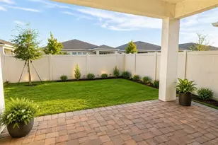2756 Summer Retreat Ln, Kissimmee, FL 34744 - Photo 4