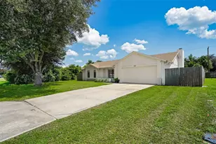 2911 Grayton St, Deltona, FL 32738 - Photo 2