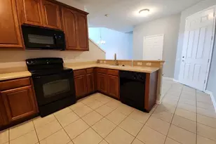 1466 Shallcross Ave, Orlando, FL 32828 - Photo 4