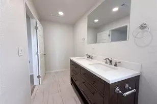124 San Benito Ave, North Port, FL 34287 - Photo 16