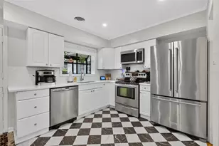 1702 Cardinal Rd, Orlando, FL 32803 - Photo 20