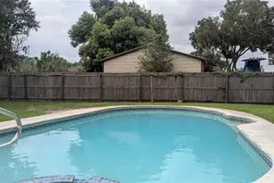 5045 Misty Lake Dr, Mulberry, FL 33860 - Photo 2