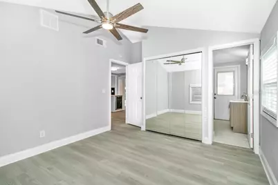 5401 43rd Terrace N, Saint Petersburg, FL 33709 - Photo 16
