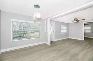 5401 43rd Terrace N, Saint Petersburg, FL 33709 - Photo 4