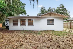 1305 Orange Ave, Tavares, FL 32778 - Photo 22