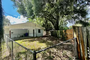 1305 Orange Ave, Tavares, FL 32778 - Photo 28