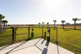 1048 Twins St, Davenport, FL 33837 - Photo 18
