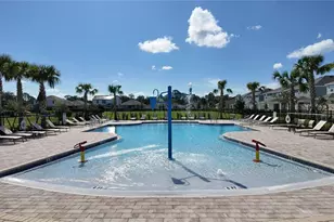 1930 Steelers Wy, Saint Cloud, FL 34771 - Photo 4