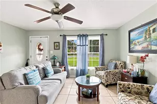 502 Mary Sue St, Fruitland Park, FL 34731 - Photo 2
