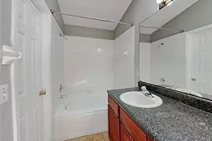 7135 Edgewater Shores Ct, Orlando, FL 32810 - Photo 8