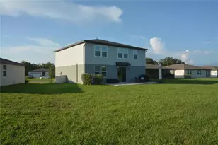3070 Forrest Plum Ct, Zephyrhills, FL 33540 - Photo 8