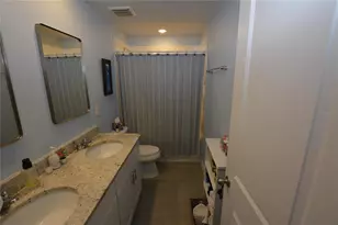 3070 Forrest Plum Ct, Zephyrhills, FL 33540 - Photo 28