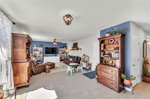 3070 Forrest Plum Ct, Zephyrhills, FL 33540 - Photo 42