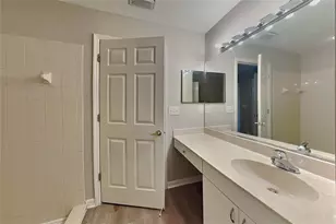 [Address not provided], Bradenton, FL 34203 - Photo 8