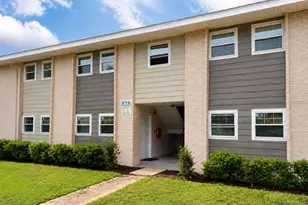 828 Sky Lake Cir, Orlando, FL 32809 - Photo 1