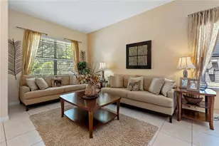 358 Lake Davenport Cir, Davenport, FL 33837 - Photo 6