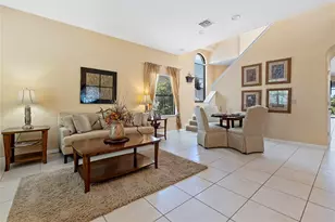 358 Lake Davenport Cir, Davenport, FL 33837 - Photo 4