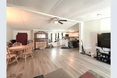 42135 Pine Valley Drive, Paisley, FL 32767 - Photo 4