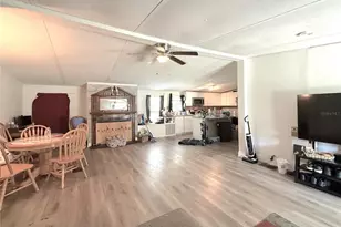 42135 Pine Valley Dr, Paisley, FL 32767 - Photo 4