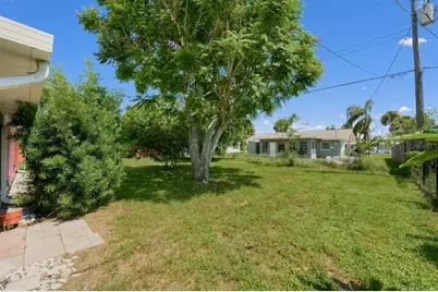 520 Center Road, Venice, FL 34285 - Photo 8