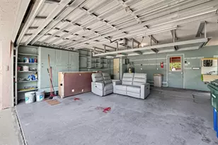 520 Center Rd, Venice, FL 34285 - Photo 12
