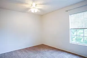 4501 Bridgeton Ln, Orlando, FL 32817 - Photo 12