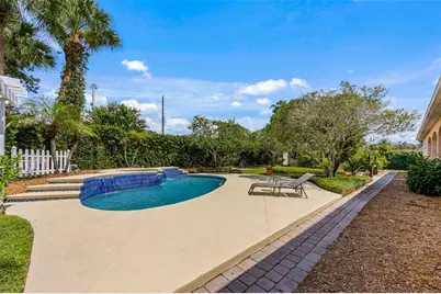 2413 Stoneview Road, Orlando, FL 32806 - Photo 12