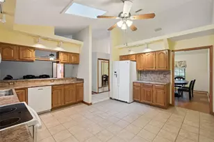 1302 Lydia Dr, Deltona, FL 32725 - Photo 18
