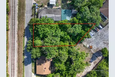 Hibiscus Court, Tavares, FL 32778 - Photo 4