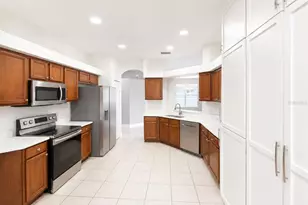 15430 Lake Bella Vista Dr, Tampa, FL 33625 - Photo 8