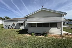 716 Bolivar St, Lady Lake, FL 32159 - Photo 4