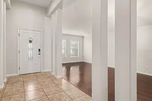2721 Eagle Cliff Dr, Kissimmee, FL 34746 - Photo 2