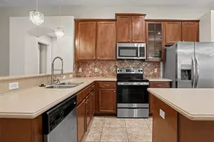 2721 Eagle Cliff Dr, Kissimmee, FL 34746 - Photo 6
