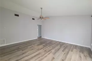 9827 Dean Cove Ln, Orlando, FL 32825 - Photo 2