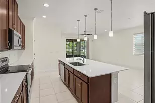 3128 Songbird Cir, Harmony, FL 34773 - Photo 10