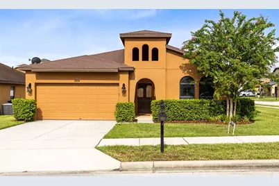 909 Woods Landing Drive, Minneola, FL 34715 - Photo 1