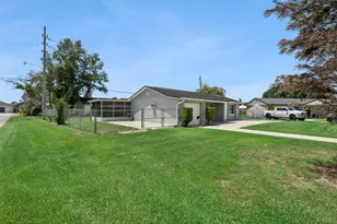 110 Tangerine Ct, Kissimmee, FL 34743 - Photo 2