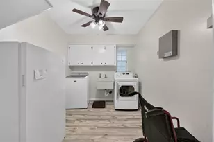 60 Oakleigh Ln, Maitland, FL 32751 - Photo 16