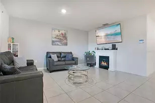 3676 Scarlet Oak Dr, Saint Cloud, FL 34772 - Photo 4
