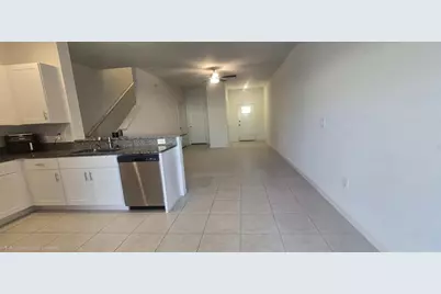 255 Tulip Banded Way, Ruskin, FL 33570 - Photo 2