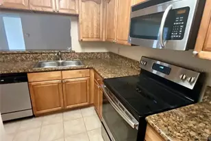 241 Afton Square, Altamonte Springs, FL 32714 - Photo 4