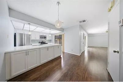 5256 Cypress Court #703, Orlando, FL 32811 - Photo 8