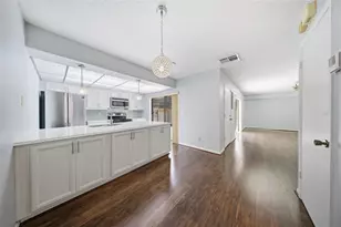 5256 Cypress Ct, Orlando, FL 32811 - Photo 8