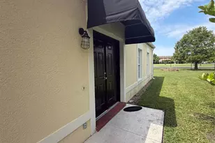 1074 Universal Rest Pl, Kissimmee, FL 34744 - Photo 4