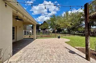 9975 Indigo Bay Cir, Orlando, FL 32832 - Photo 24