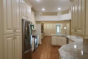 3610 Doral St, Palm Harbor, FL 34685 - Photo 2