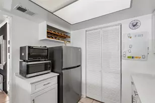 2514 Lakeway Branch Dr, Orlando, FL 32839 - Photo 4