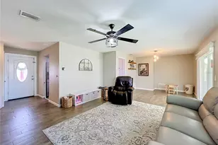 266 Carriage Hill Dr, Casselberry, FL 32707 - Photo 16