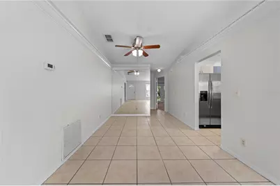 1094 Martin Boulevard, Orlando, FL 32825 - Photo 16