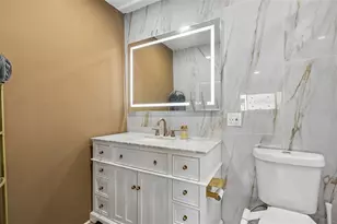 558 10th Ave S, Saint Petersburg, FL 33701 - Photo 16